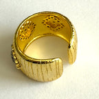 Golden Empress Textured Band Ring with Simulated Diamonds