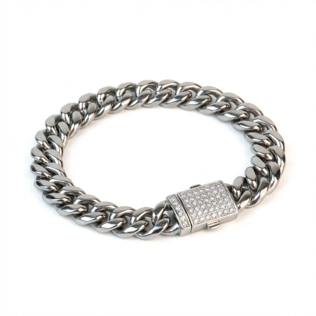 Luxe Cuban Link Bracelet with Simulated Diamond Clasp