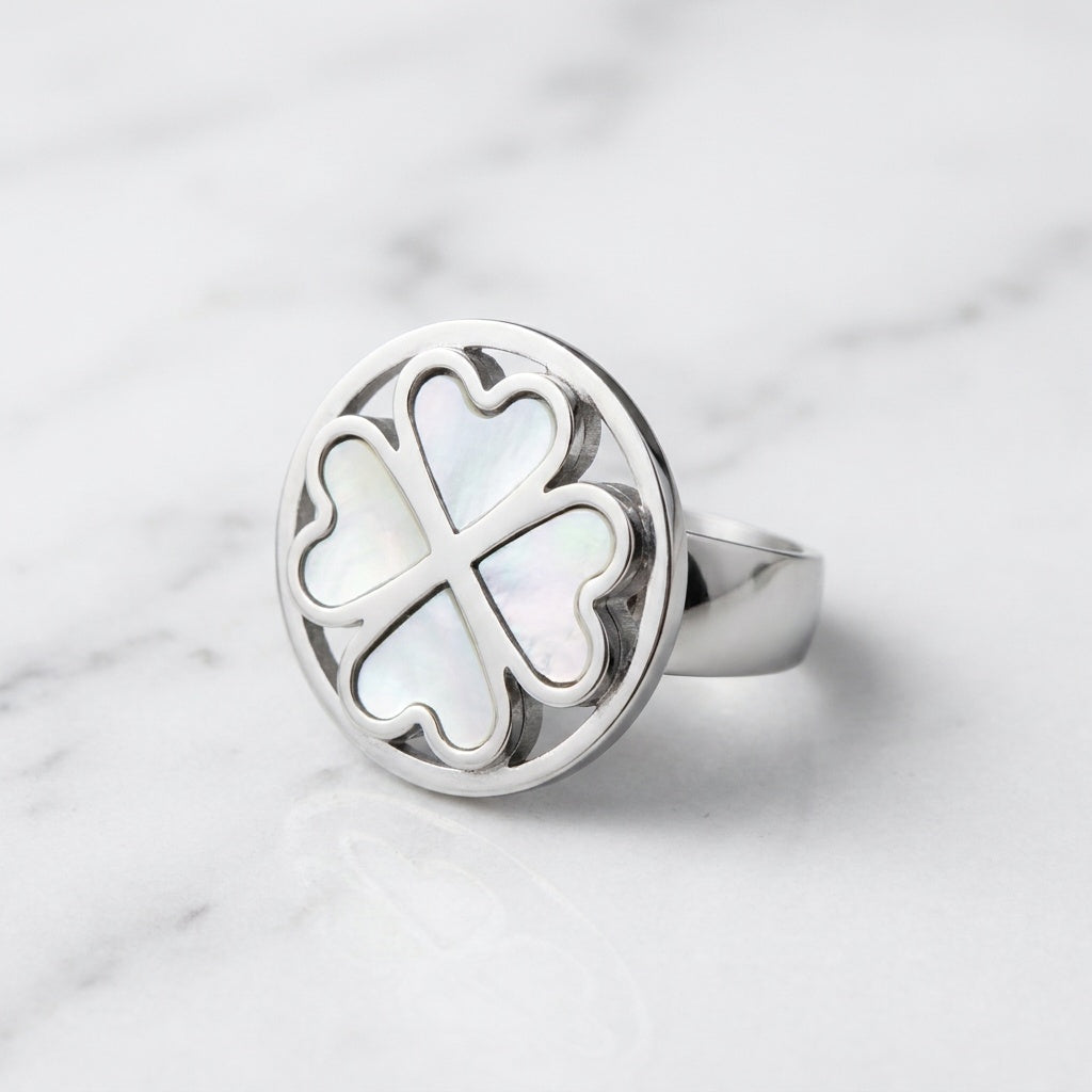 Moonpetal Clover Ring