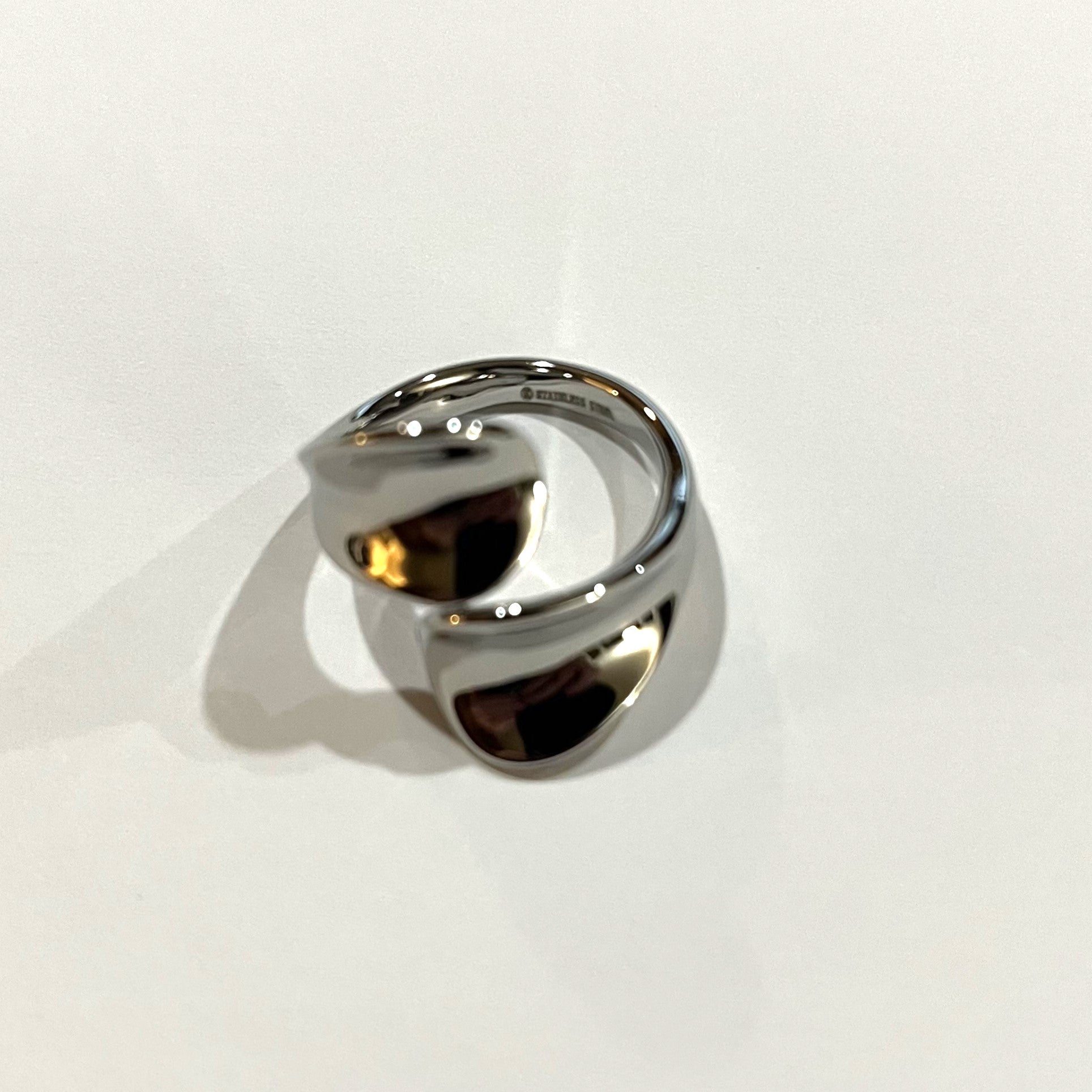 Double Twist Ring
