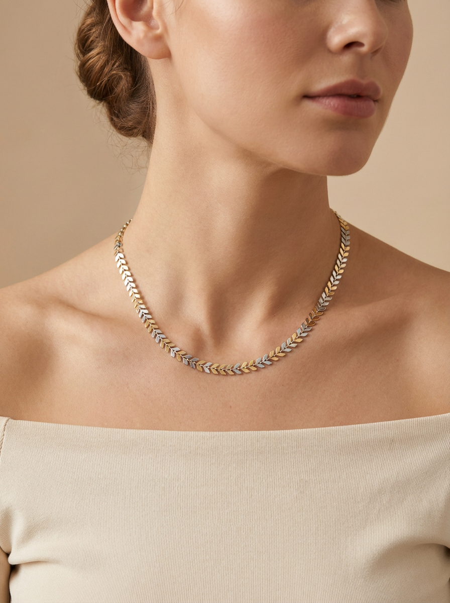 Chevron Laurel Herringbone Necklace
