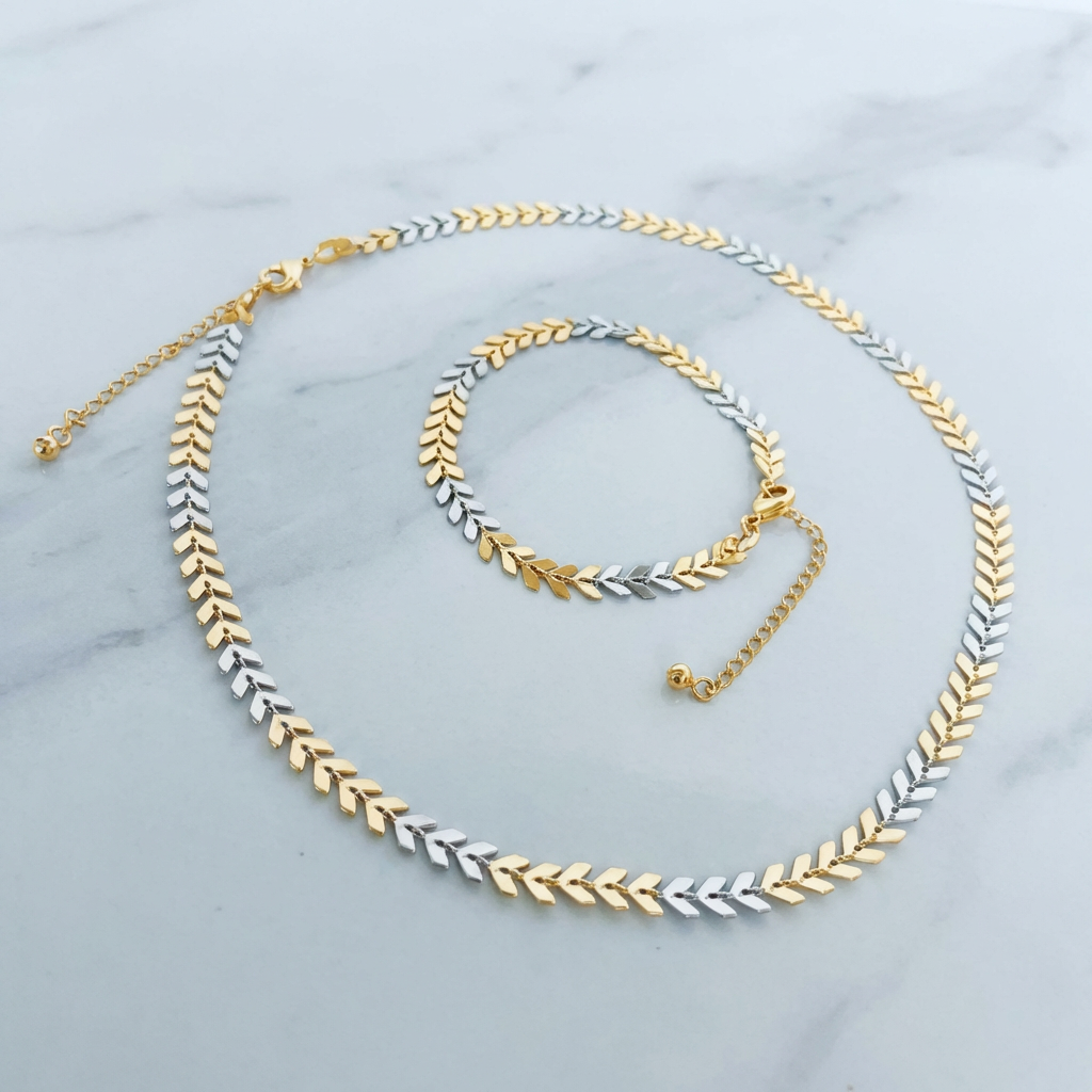 Chevron Laurel Herringbone Necklace