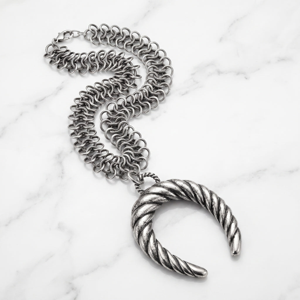 Noir Fortune Necklace