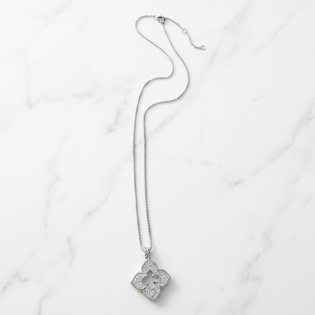 Fleur Quatrefoil Clover Pendant Necklace