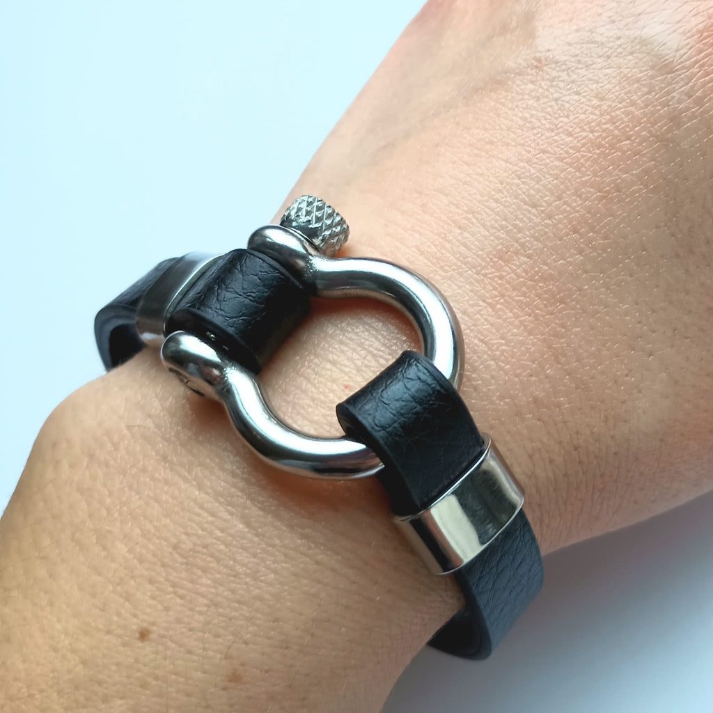 Ranger Shackle Leather Bracelet