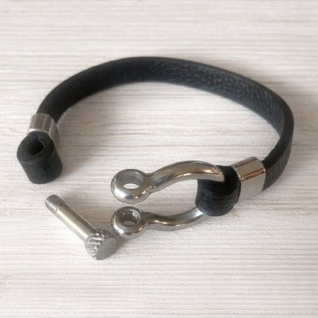 Ranger Shackle Leather Bracelet