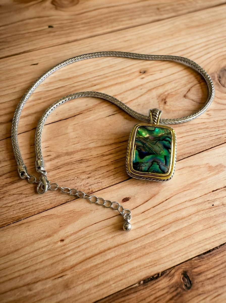 Mare Abalone Shell Cushion Pendant Necklace