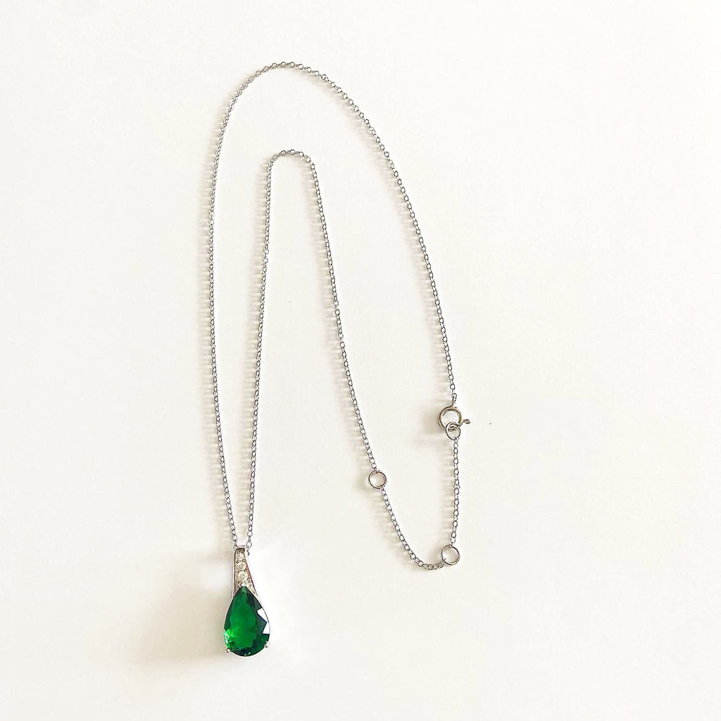 Pear shaped Green Quartz Necklace